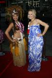 th_77395_Kristen_Bell_-_Forgetting_Sarah_Marshall_premiere_in_Hollywood_-_April_10_2008_153_122_115lo.jpg