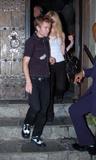 th_15171_Avril_Lavigne_with_her_boyfriend_out_and_about_in_London_06.jpg