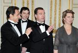 th_28237_carlabruni_sarkozytikipetercelebritycity006_123_24lo.jpg