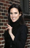th_91229_celebrity-paradise.com-The_Elder-Jennifer_Connelly_2010-01-11_-_visits_Late_Show_With_David_Letterman_198_122_356lo.jpg