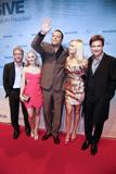 th_19868_Preppie_-_Kristen_Bell_at_the_Germany_premiere_of_All_Inclusive_-_October_134_2009_9113_122_419lo.jpg