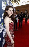 th_21706_KristenStewart_2011MTVMovieAwardsinLosAngelesJune52011_By_oTTo4_122_421lo.jpg