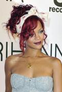 th_08971_RihannaatWestfieldShoppingCentreRedCarpet_119_122_587lo.jpg