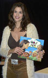 th_34561_Cindy_Crawford_Celebrity_City_Mix_44729_122_672lo.jpg