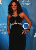 th_65883_Halle_Berry_40th_NAACP_Image_Awards_Press_room_03_122_693lo.jpg