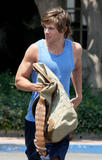 http://img147.imagevenue.com/loc818/th_39101_Zac_Efron_2008-07-16_-_hits_the_gym_in_Los_Angeles_872_122_818lo.jpg