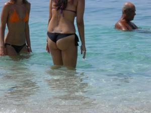 Greek Beach Girls Bikini-a3e9qo46mz.jpg
