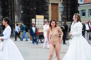 Yatima nude & barefoot in public PART 2  a4fmi4kbth