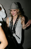 http://img147.imagevenue.com/loc876/th_54162_hilary-duff-hyde-3108-5_122_876lo.jpg